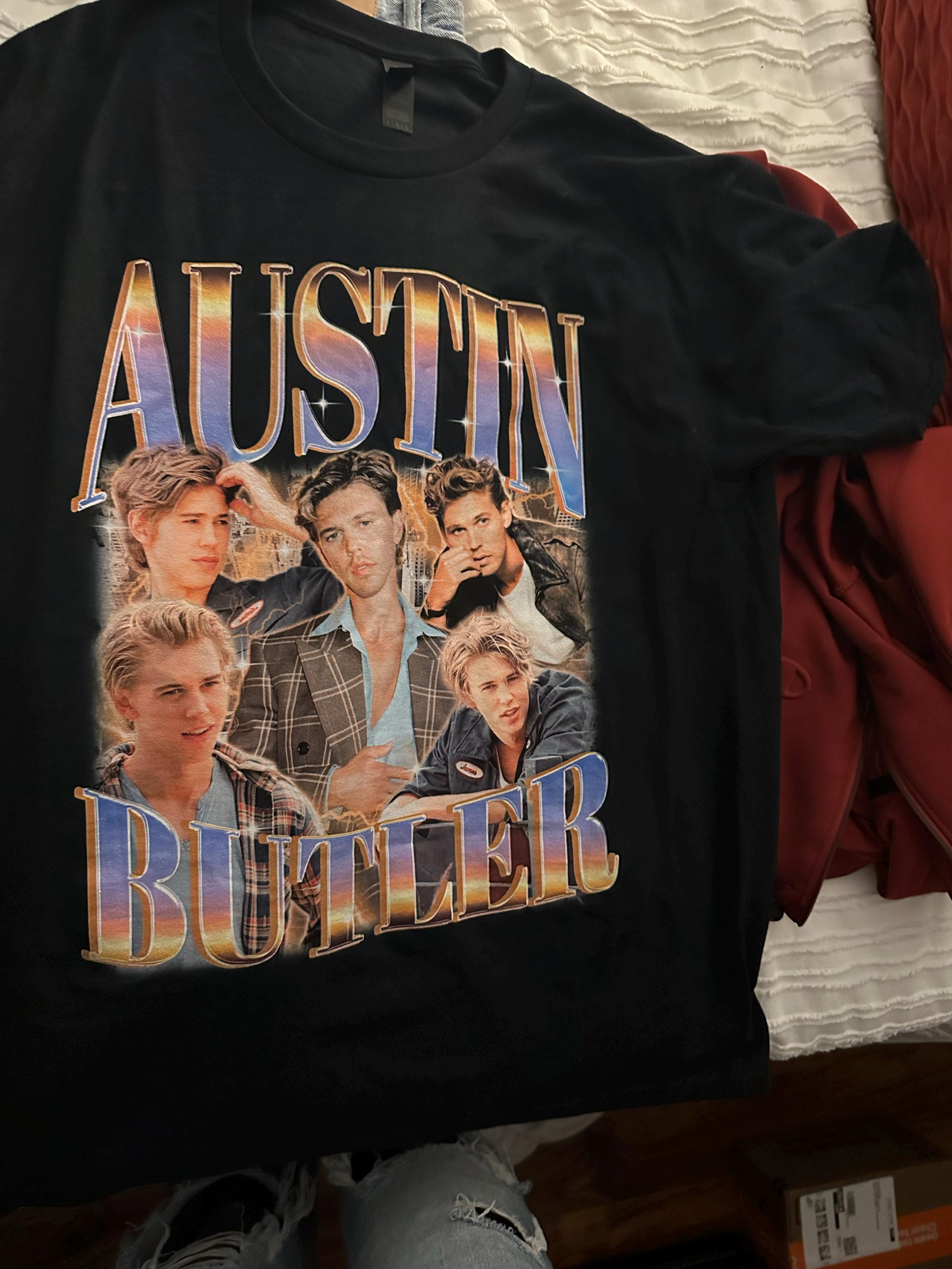 Customer review photo - AUSTIN BUTLER 90's T-shirt - Austin Butler Bootleg Tees